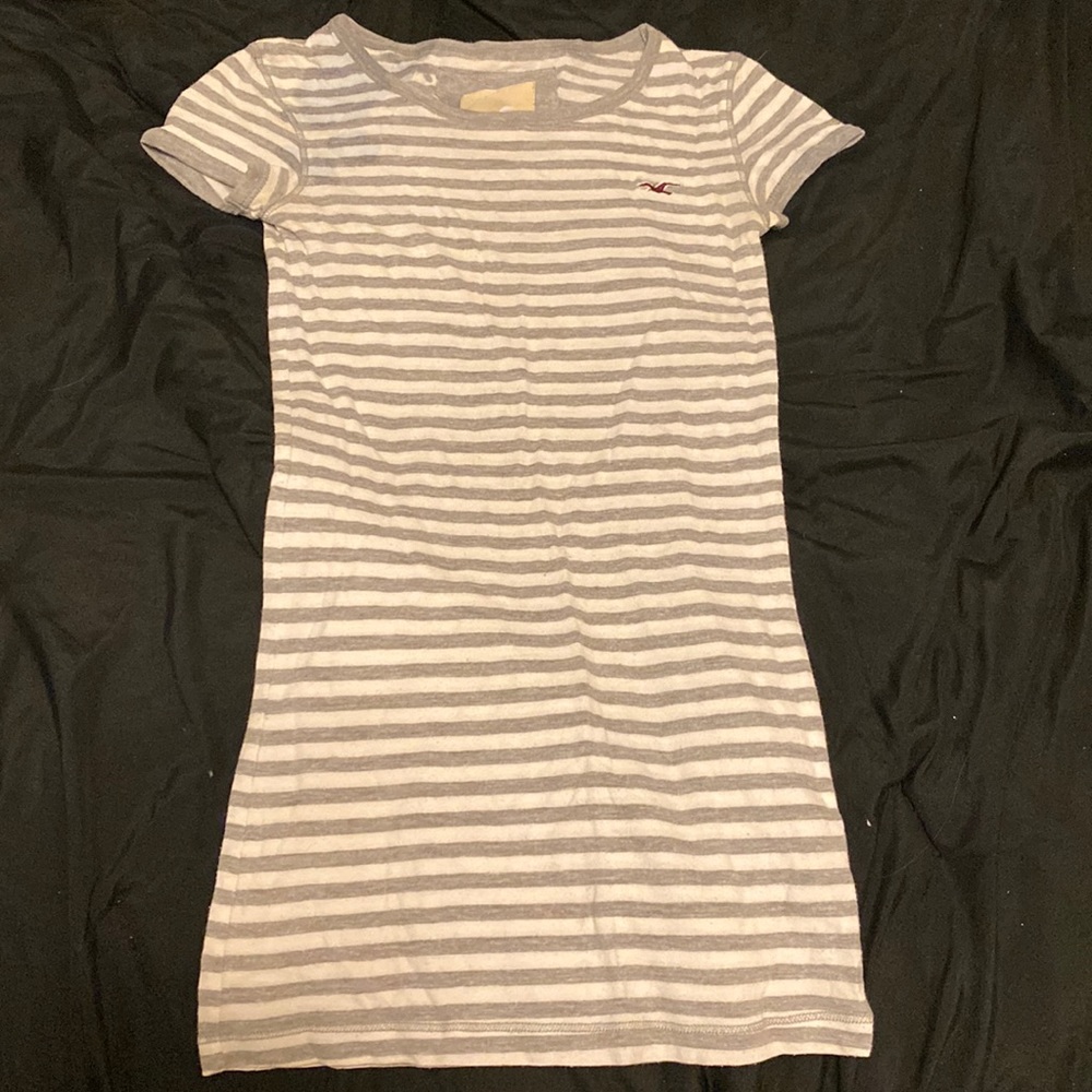 striped hollister tee